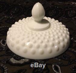 Fenton RARE Milk glass Hobnail Covered Urn #3986 1968-69 Excellent Condition