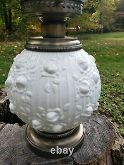 Fenton Silver Creast Cabbage Rose 3 Way Gone with the Wind Lamp Beautiful
