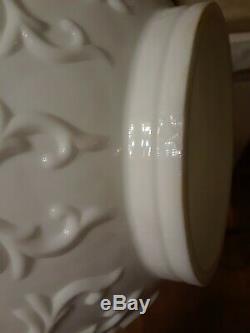 Fenton Silver Crest Spanish Lace Milk Glass Gone With The Wind Double Ball Lamp