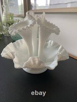 Fenton White Milk Glass Epergne Vase Centerpiece with 3 Removable Horns