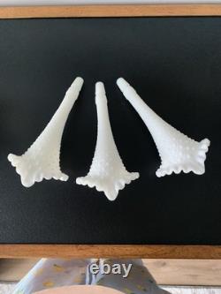 Fenton White Milk Glass Epergne Vase Centerpiece with 3 Removable Horns