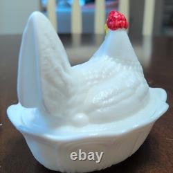 Fenton White Milk Glass Hen on Nest Covered Dish with Lid, Excellent Condition