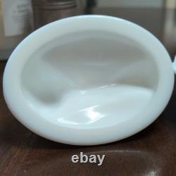 Fenton White Milk Glass Hen on Nest Covered Dish with Lid, Excellent Condition