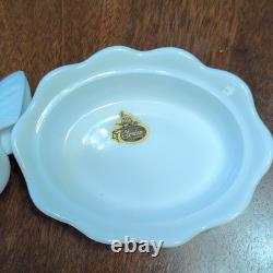 Fenton White Milk Glass Hen on Nest Covered Dish with Lid, Excellent Condition