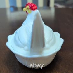 Fenton White Milk Glass Hen on Nest Covered Dish with Lid, Excellent Condition