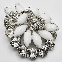 Gorgeous Vintage Signed Eisenberg White Milk Glass & Clear Rhinestone Brooch