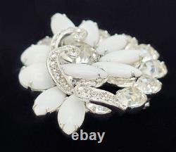 Gorgeous Vintage Signed Eisenberg White Milk Glass & Clear Rhinestone Brooch