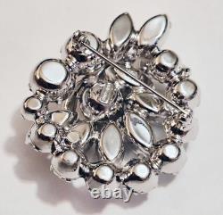 Gorgeous Vintage Signed Eisenberg White Milk Glass & Clear Rhinestone Brooch