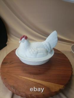 HTF Vintage Westmoreland Glass Large 8 White Red hen on a nest 2pcs