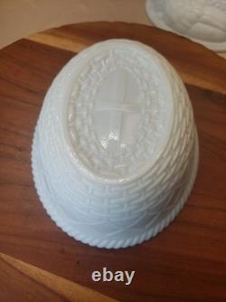 HTF Vintage Westmoreland Glass Large 8 White Red hen on a nest 2pcs