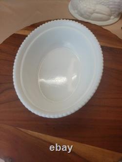 HTF Vintage Westmoreland Glass Large 8 White Red hen on a nest 2pcs