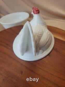 HTF Vintage Westmoreland Glass Large 8 White Red hen on a nest 2pcs HTF Vintage Westmoreland Glass Large 8 White Red hen on a nest 2pcs