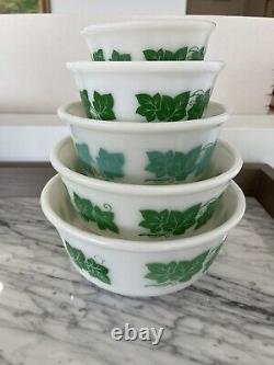 Hazel Atlas Ivy Mixing Bowl Set 5 Nesting Bowls Green White Glass Kitchen Vtg
