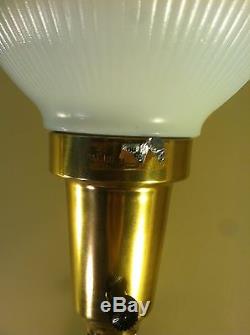 Hollywood Regency Mid-Century Vintage Stiffel Brass Porcelain Lamps Milk Glass