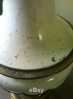 Hollywood Regency Mid-Century Vintage Stiffel Brass Porcelain Lamps Milk Glass