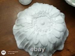 Indiana Glass Co. Embossed Sunflower Milk Glass Vintage Bowls 3