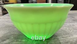 Jeannette Jadeite Vertical Rib Mixing Bowl Large 9 Size Jadite Green Milk Glass