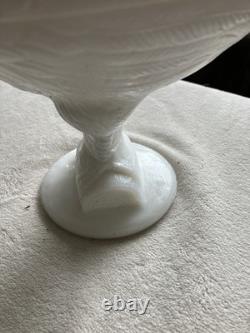 Kanawha White Milk Glass Rooster Covered Dish 9
