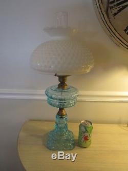 L E SMITH Vintage BLUE MOON AND STARS Electric TABLE LAMP With MILK GLASS SHADE