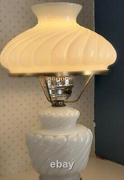 Large Hedco White Milk Glass Vintage Electric Table Dresser Lamp