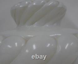 Large Hedco White Milk Glass Vintage Electric Table Dresser Lamp