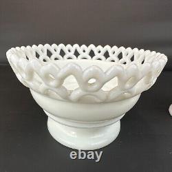 Large Westmoreland Milk Glass Lion on Nest Dish Lacy Base Farmhouse Vintage USA