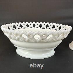 Large Westmoreland Milk Glass Lion on Nest Dish Lacy Base Farmhouse Vintage USA