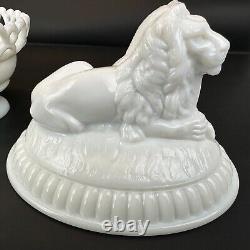 Large Westmoreland Milk Glass Lion on Nest Dish Lacy Base Farmhouse Vintage USA