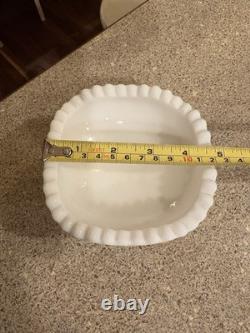 Lot Of 4 Pieces Of Art Milk Glass Westmoreland & Unmarked Pieces