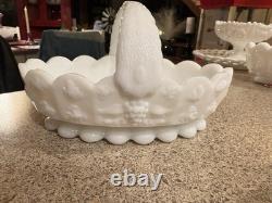 Lot Of 4 Pieces Of Art Milk Glass Westmoreland & Unmarked Pieces
