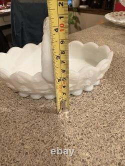 Lot Of 4 Pieces Of Art Milk Glass Westmoreland & Unmarked Pieces