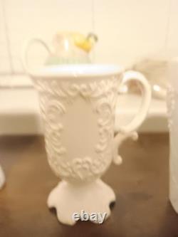 Lot of 6 Vintage Milk Glass Vase/ Tea Cup/ Bowls
