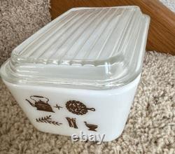 MCM Pyrex Early American Dish Set Refrigerator Dishes and Lids Vintage Complete