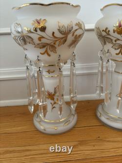 Mantle Lusters White & gold berries fruit and leaves Gilded milk Glass 13