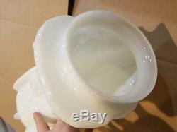 Milk Glass White Eagle Gasoline Gas Pump Globe