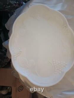 Milk white glass set vintage