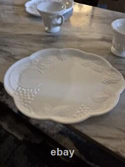 Milk white glass set vintage