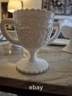 Milk white glass set vintage