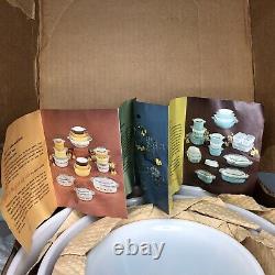 NOS/NIB Pyrex Amish Butterprint mixing bowls set turquoise 401 402 403 404 w box