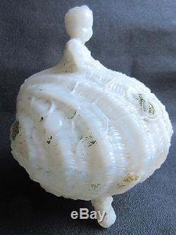 Old French white milk glass boxGirl sitting on a shell Saint-Jacques Portieux