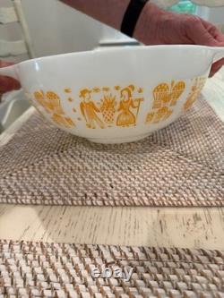 Orange Butterprint Pyrex Bowls-Hard to find