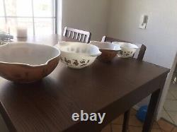 PYREX 4 Brown, White, Gold EARLY AMERICAN Cinderella Mixing Bowl Set 4