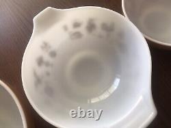 PYREX 4 Brown, White, Gold EARLY AMERICAN Cinderella Mixing Bowl Set 4