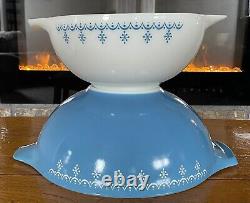 PYREX 4 pc. SNOWFLAKE Blue & White GARLAND Cinderella Mixing, Bowl Set