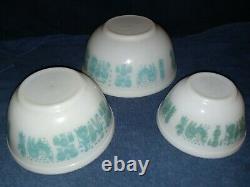 PYREX AMISH BUTTERPRINT 3 BOWLS TURQUOISE on WHITE MIXING BOWL # 401 402 403