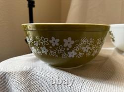 PYREX Green spring blossom Crazy Daisy mixing bowls 401-404