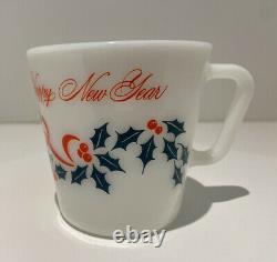 PYREX Merry Christmas and happy new year holly leaf green Mug Red 1410 cup