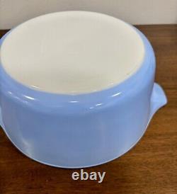 PYREX Ocean Filigree 1973 Promotional Casserole With Ultra Rare Original Cradle