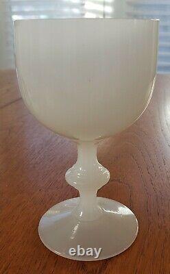 Portieux vallerysthal white milk glass Wine 5 1/8 tall mint conditon Set of 4