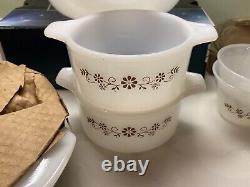 Pyr-O-Rey Brown Floral 20 Piece Bakers Casserole Set Milk Glass Mexico Dynaware